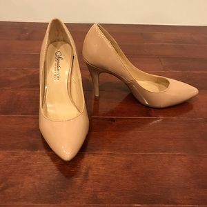 Beige pumps